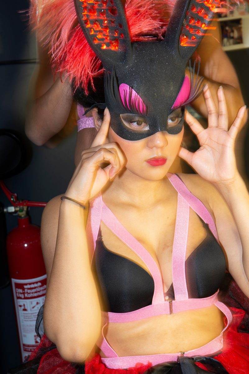 Backstage at Pink Inc., Kinky easter bunnies, Hamburg 2019, Dirk Heurich