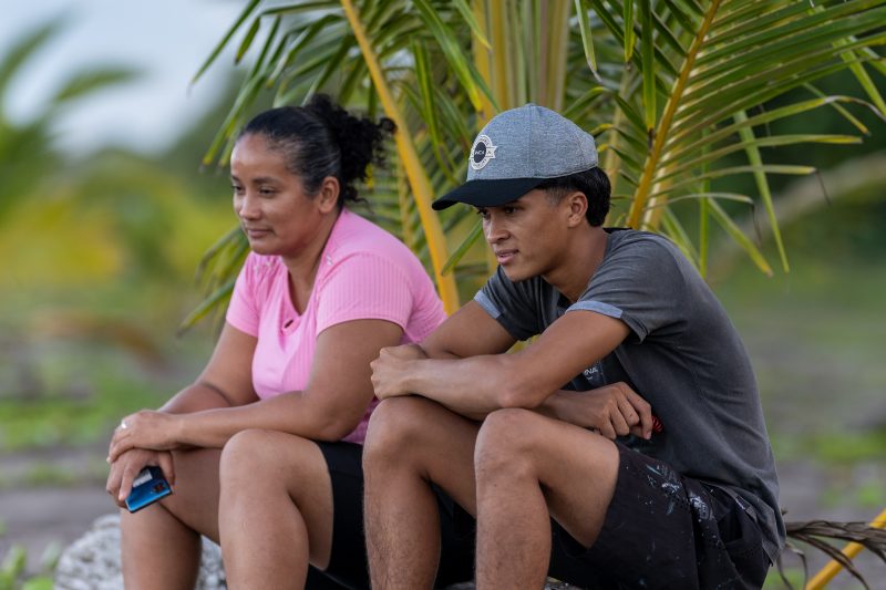 Baby turtle making its way across sandy beach to the ocean. Tortuguero, Costa Rica 2024, © Dirk Heurich, dirksn.com
