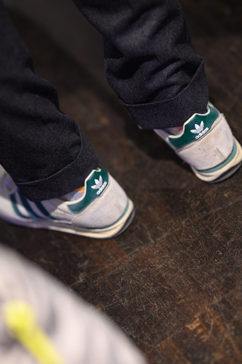 Man speaking into microphone at an event © Dirk Heurich dirksn.com